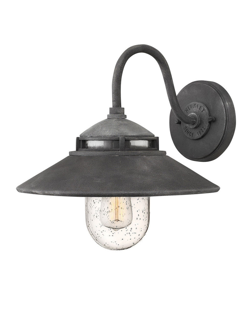 1683oz - outdoor flush mount Oil Rubbed Bronze - www.donslighthouse.ca